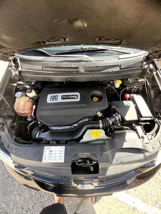 Fiat Freemont 2.0 MultiJet Urban 170cv (7 Lugares) – 2012 – Distribuição Mudada