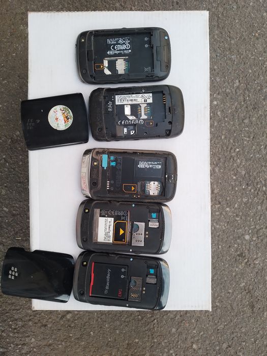Телефони Blackberry 600 грн. Мобільні телефони / смартфони Кам'янець