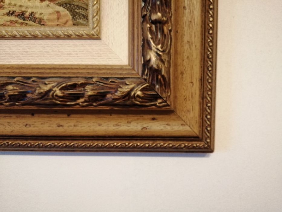 Quadro de Arraiolos com moldura clássica 1,22m x 0,90m Peça tradic