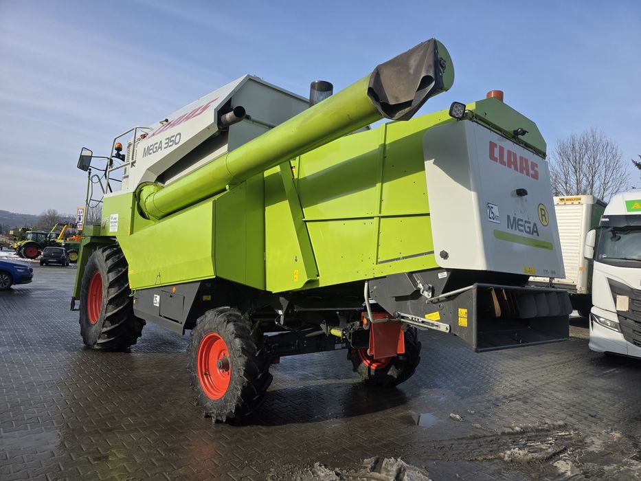 Kombajn zbożowy Claas Mega 350