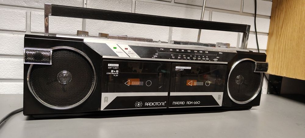 Radiomagnetofon BOOMBOX RADIOTONE Madrid RDH-660.