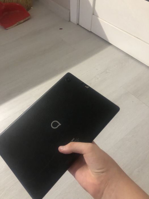 Продам планшет Alcatel