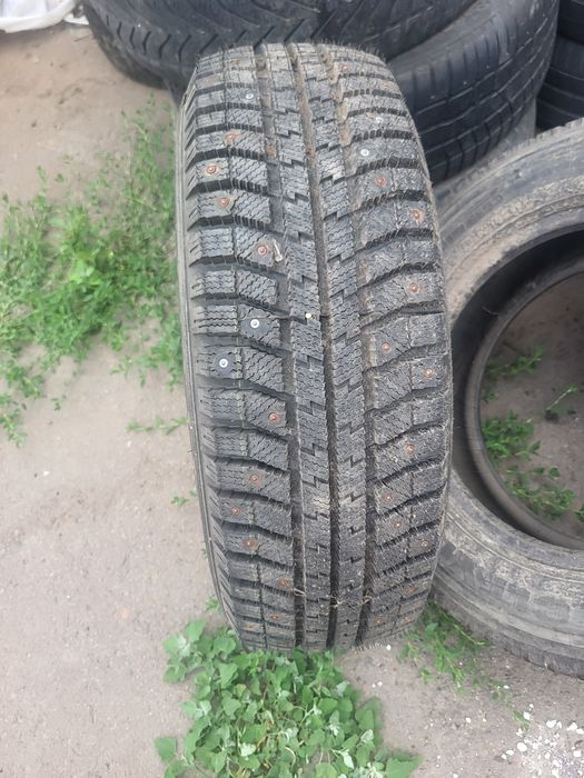 Продам шини,запаски,пари по 600грн