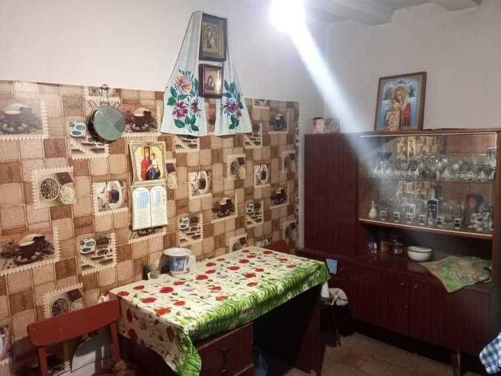 Продам 2дома на одном участке в Яськах у воды