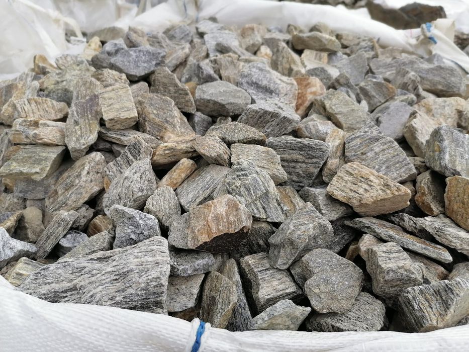 Kora kamienna do ogrodu gnejs kamień naturalny grys z dostawą i głaz