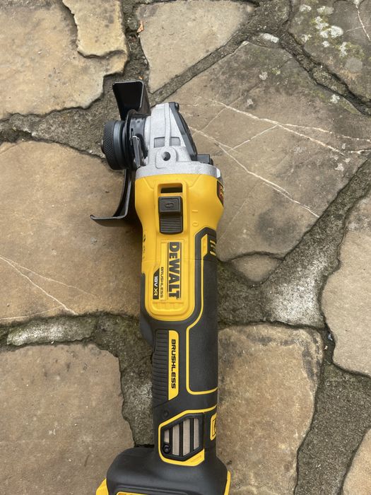 Болгарка Dewalt,девольт