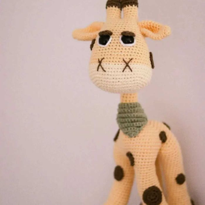 Girafa grande amigurumi