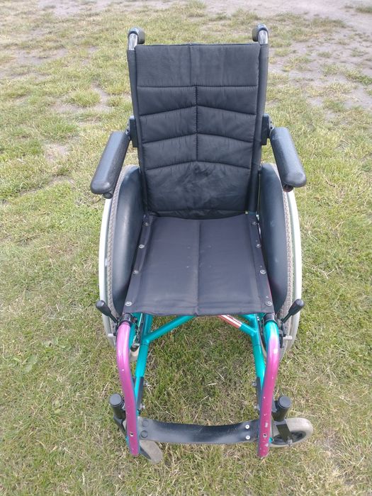 Wózek inwalidzki MEYRA dla dziecka