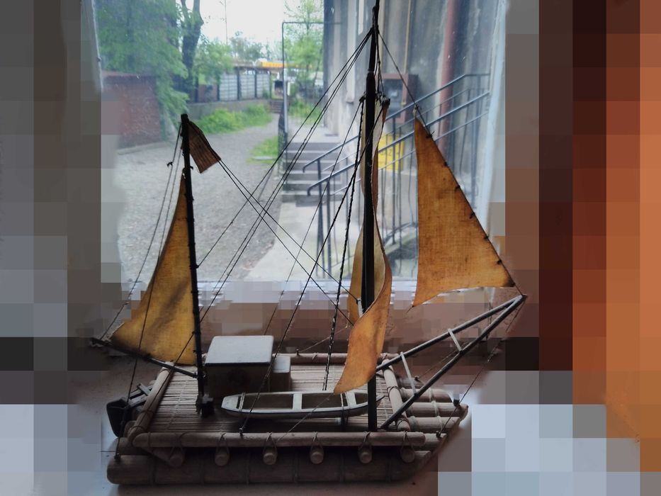 Model tratwy , drewniany