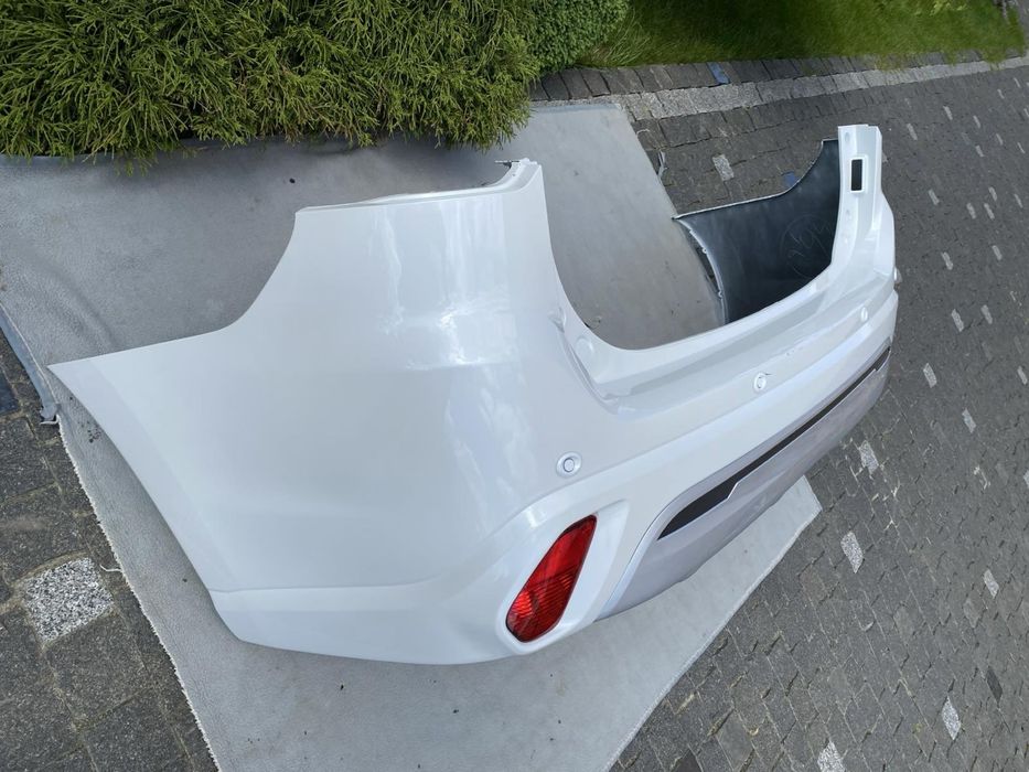 Задній бампер Мітсубісі Аутлендер 3 phev