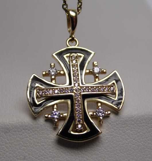 Złota zawieszka krzyż jerozolimski czarna emalia i cyrkonie.