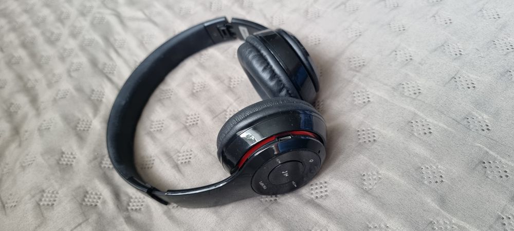 Bezprzewodowe słuchawki Bluetooth | Radio FM | Czytnik MicroSD | AUX