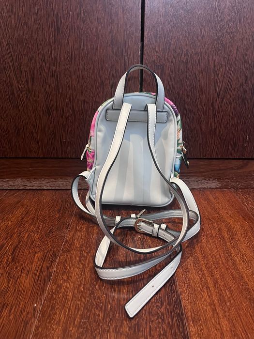 Mochila de menina Guess