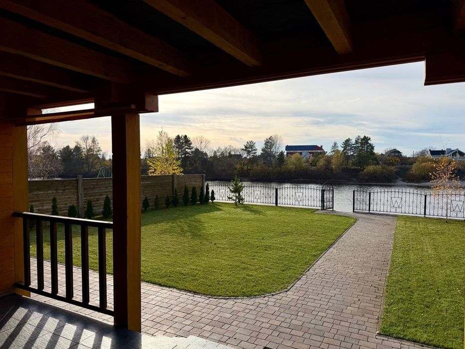 Подобово та погодинно/Осещина з виходом на воду: баня, басейн у ціні +