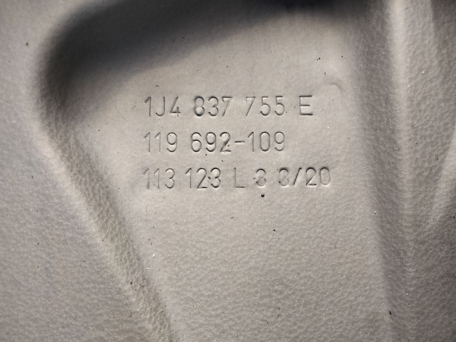 VW Golf 4 Передній Склопідйомник
З Німеччини без пробігу