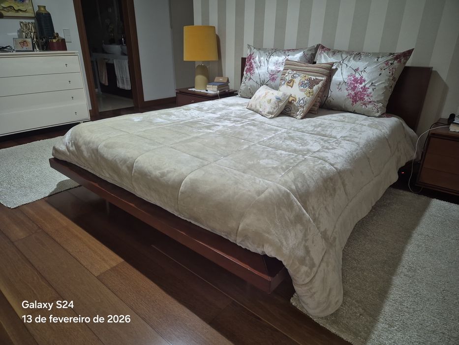 Mobília de quarto em bom estado