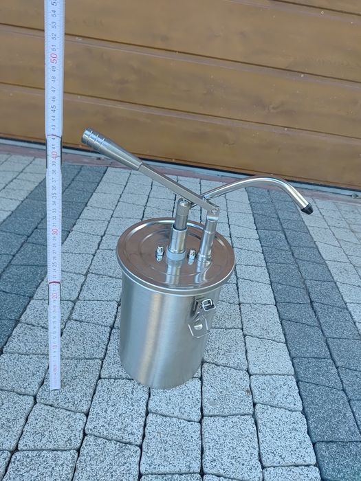 Podajnik dozownik aplikator