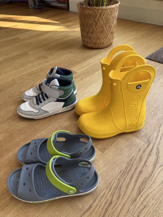 Дитяче взуття стан ідельний.