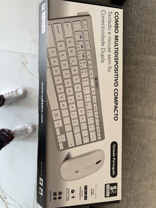 Teclado e rato sem fios