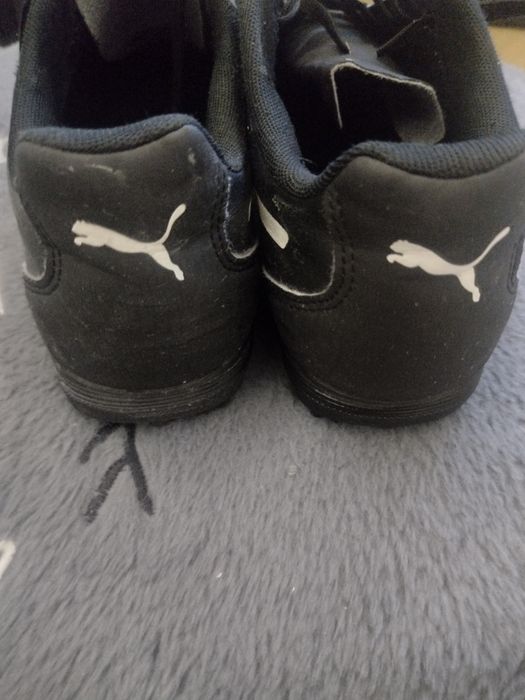 Buty Puma piłkarskie
