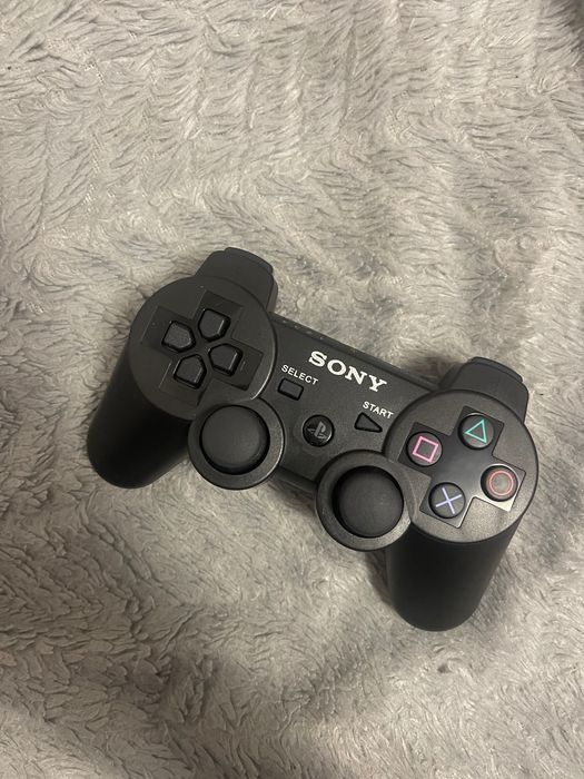 Sprawny pad do PS3. Nowy