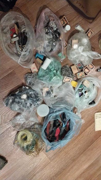 деталі та інструменти часові