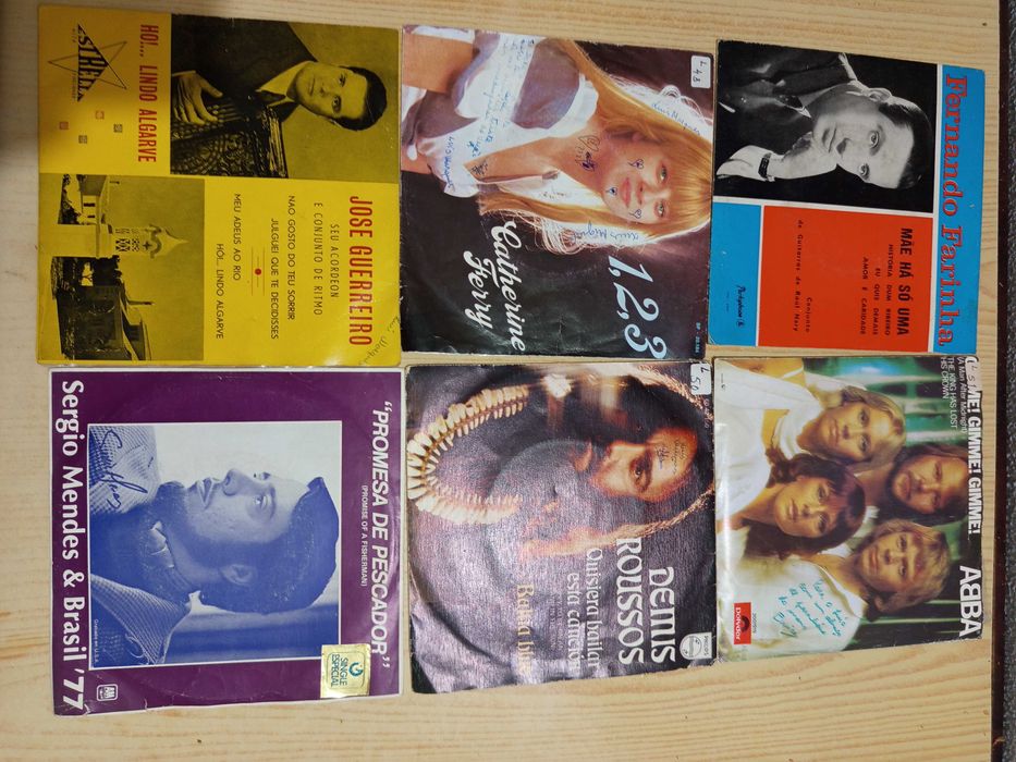 Leitor de discos Philips com colunas e 28discos