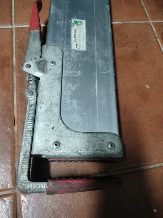 Régua de travamento64398362397187122