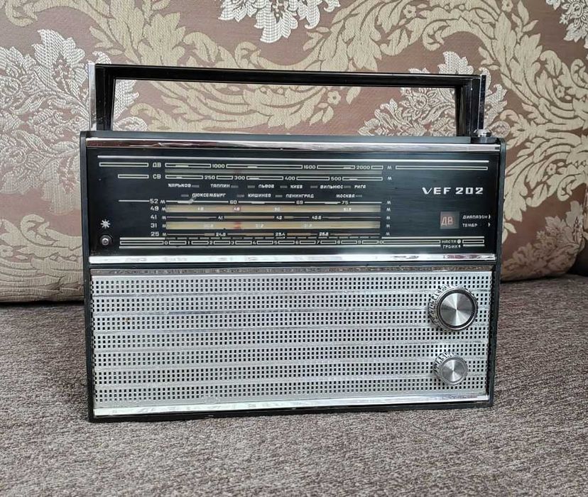Ретро Радіоприймач ВЭФ-202 Перероблений під FM.