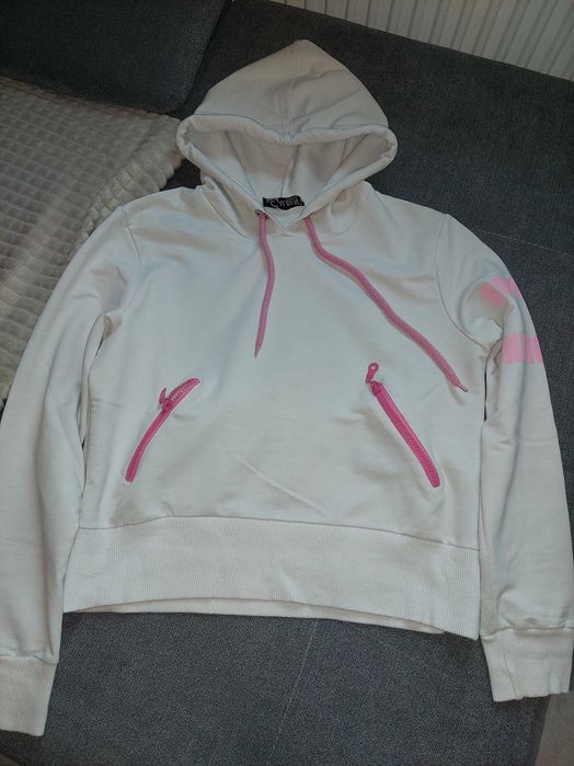 Biała bluza butik