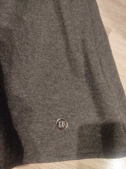 Spódnica krótka z kieszeniami rozszerzona szara 36