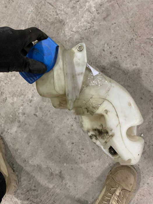 Бачок омывателя Aydi A6