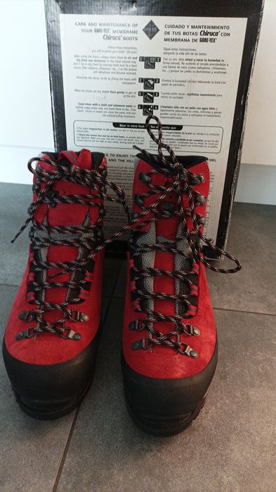 Nowe buty Lowa Gore- Tex r. 42 góry