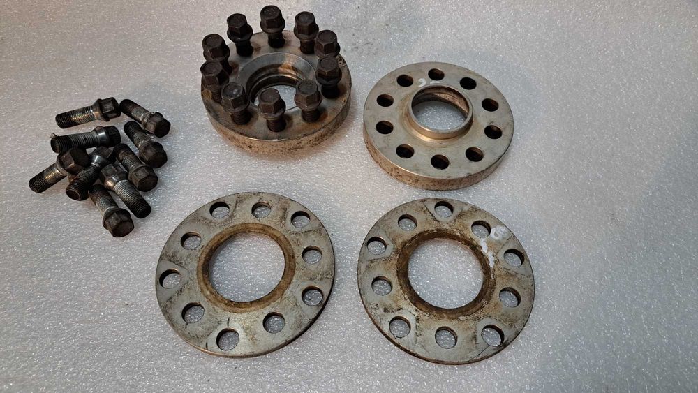 Dystanse kół felg H&R Volkswagen Bora Golf IV Audi A3 8L 5X100 8+20mm