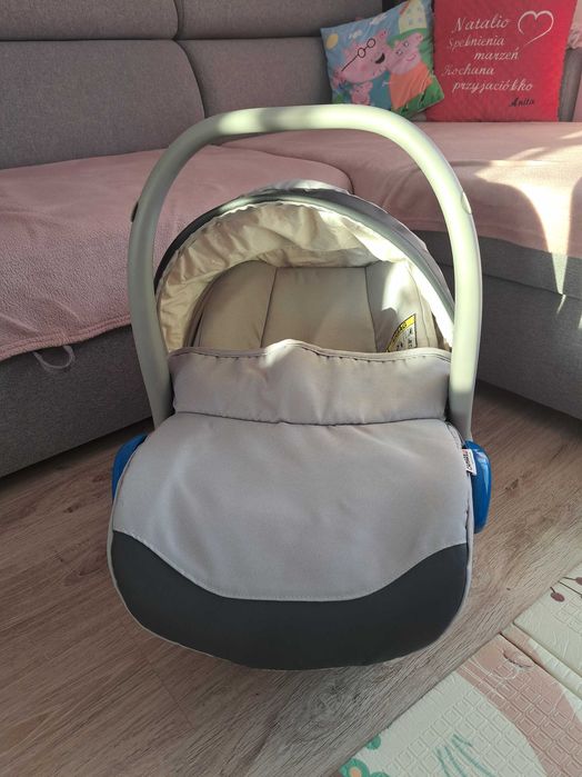 Fotelik nosidełko 0-13 kg. Avionaut