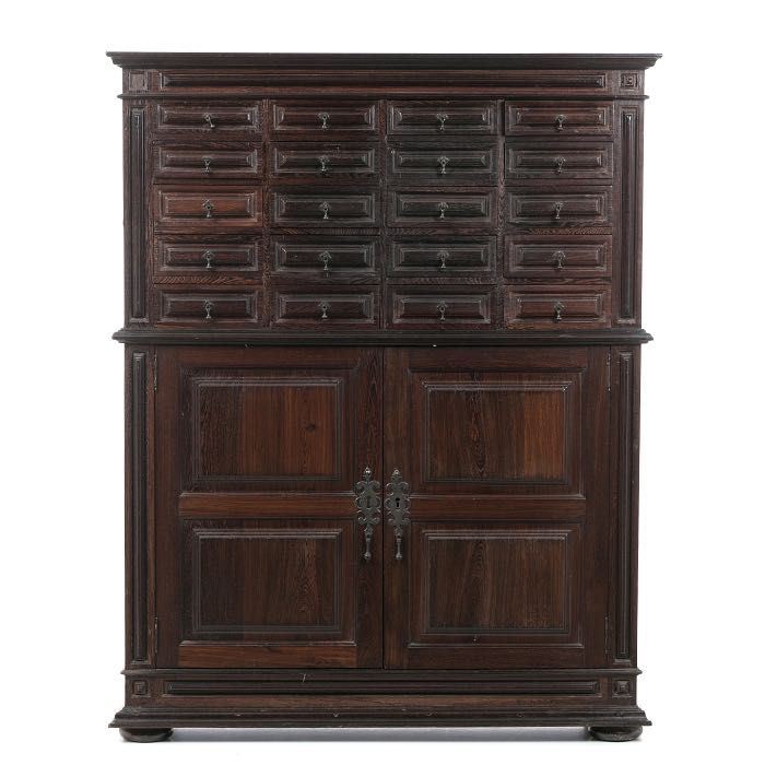 Contador Português em Mogno