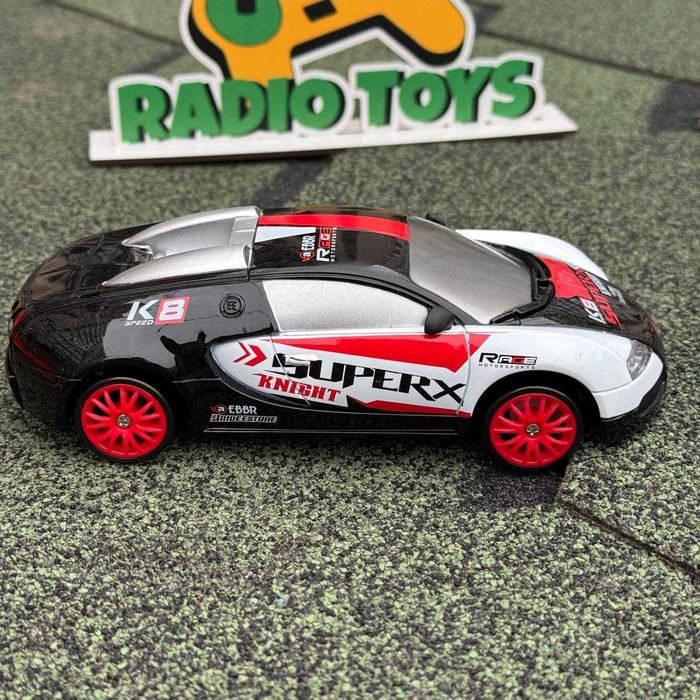 Машинка для дрифту на радиоуправлении Bugatti Veyron . Дрифт машинка