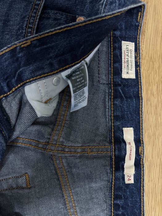 Джинси Levi’s темно сині прямі