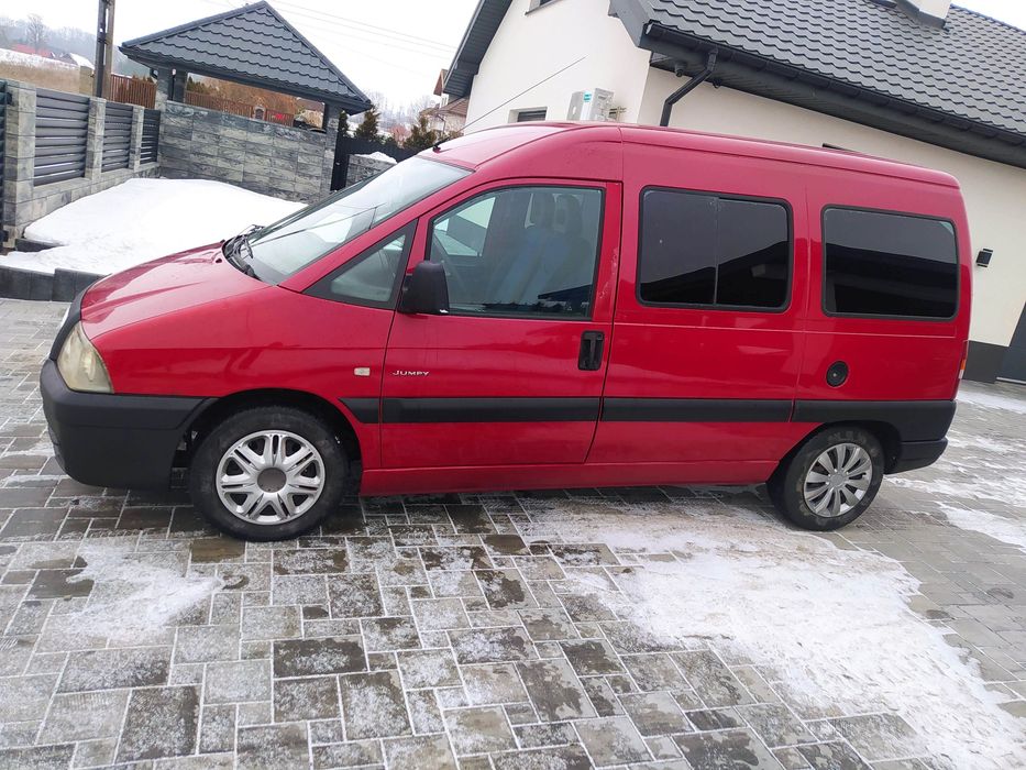 2.0 hdi. 110 koni. 6 osobowy. NOWE PROGI. stan dobry.