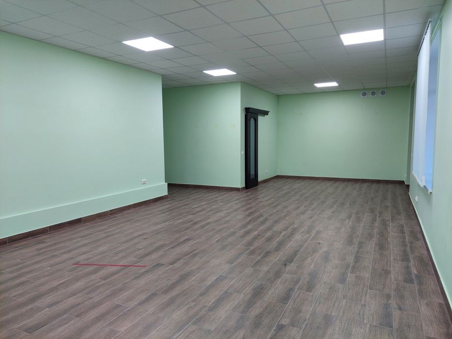 Оренда приміщення 1-ий поверх у центрІ