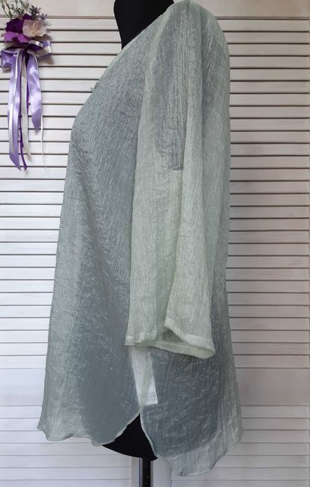 Прозрачная, лёгкая блуза мятного цвета на пуговичках zara