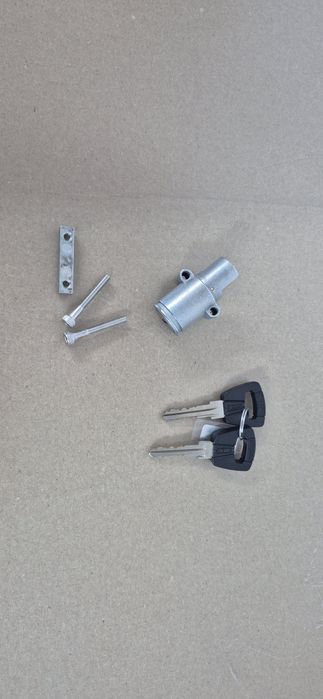 Nr1. Zamek Abus do baterii Bosch PowerTube.