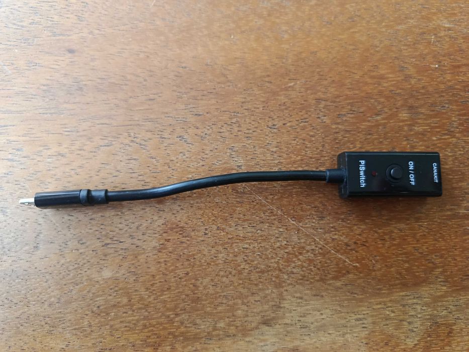 Raspberry Pi 3b+ + caixa original + PiSwitch