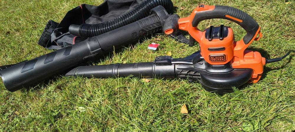 Dmuchawa do liści BlackDecker BEBLV300