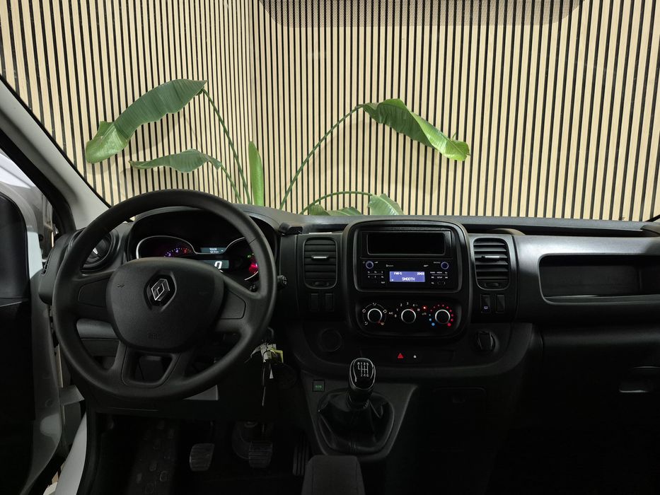 Renault Trafic 2.0DCI - 6 LUGARES - 76.000KM | GARANTIA | NACIONAL
