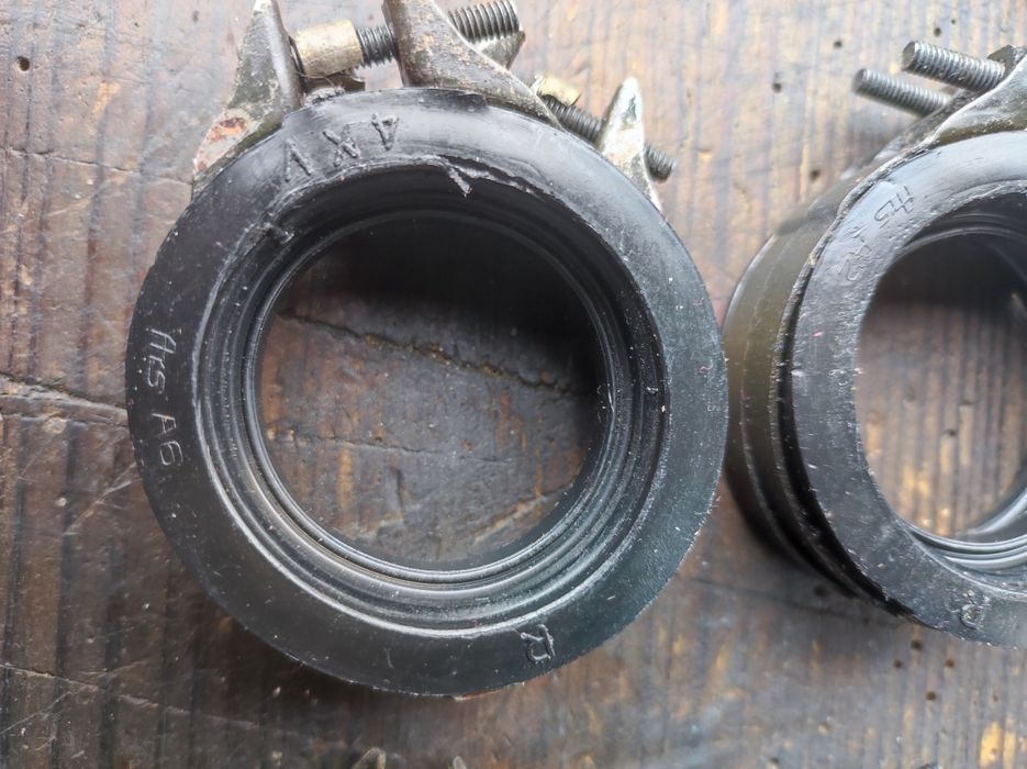 Yamaha R1 RN01 króćce ssące gaźników gumy dolotu komplet OEM GC5