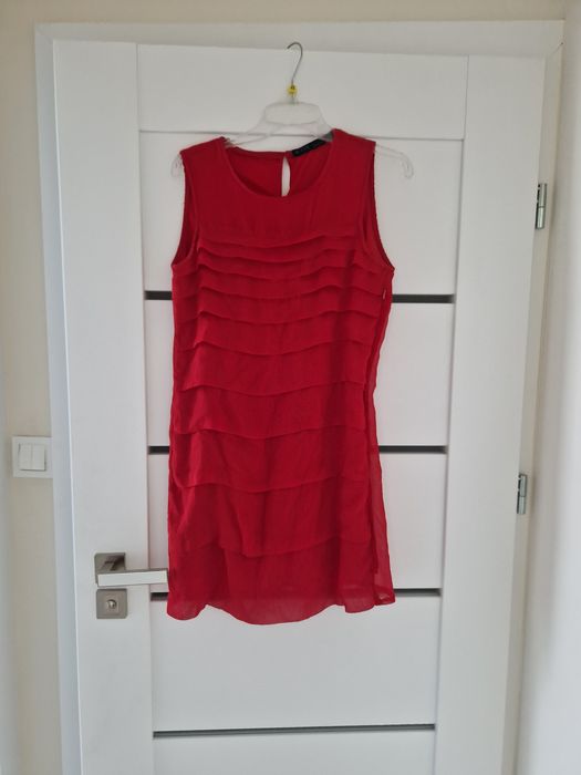 Sukienka z falbankami Zara S