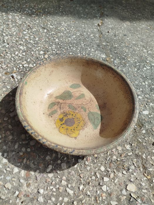 Alguidares de barro antigos