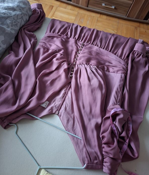 przepiękna sukienka wiosenna Abissco Lou