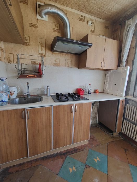 Продам 3 комнатная квартира Салтовка метро Студенческая Экв. 37000